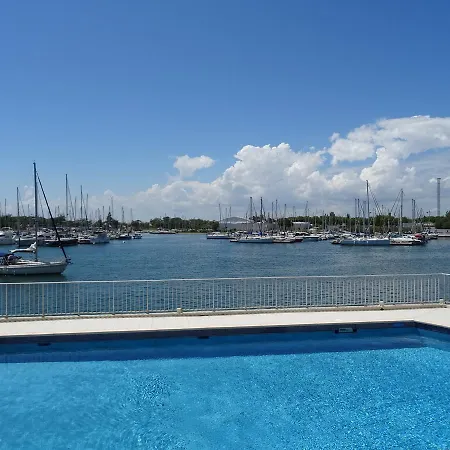 Languedoc Immobilier Vue Port Piscine Ae15 Апартаменты