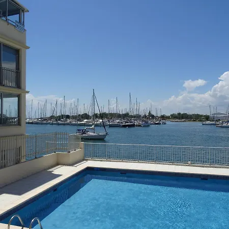 Languedoc Immobilier Vue Port Piscine Ae15 Апартаменты